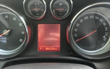 Opel Astra J, 2013 год, 1 520 000 рублей, 33 фотография