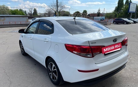 KIA Rio III рестайлинг, 2016 год, 1 019 000 рублей, 7 фотография