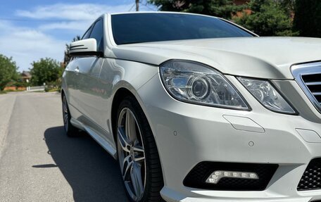 Mercedes-Benz E-Класс, 2011 год, 2 500 000 рублей, 4 фотография