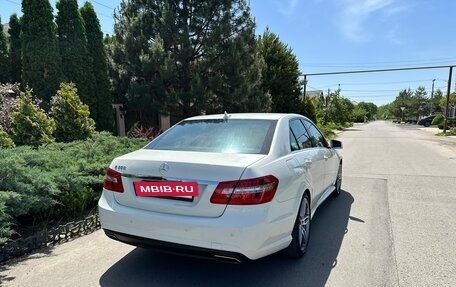 Mercedes-Benz E-Класс, 2011 год, 2 500 000 рублей, 10 фотография