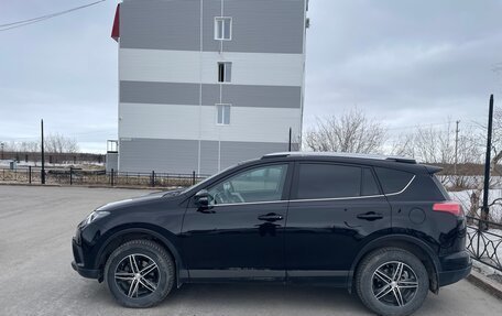 Toyota RAV4, 2018 год, 2 800 000 рублей, 3 фотография