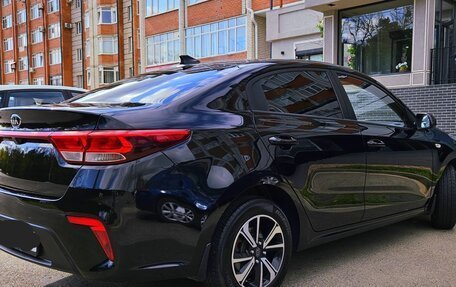 KIA Rio IV, 2018 год, 1 400 000 рублей, 4 фотография