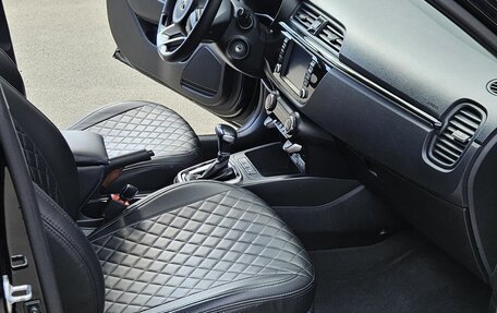 KIA Rio IV, 2018 год, 1 400 000 рублей, 14 фотография