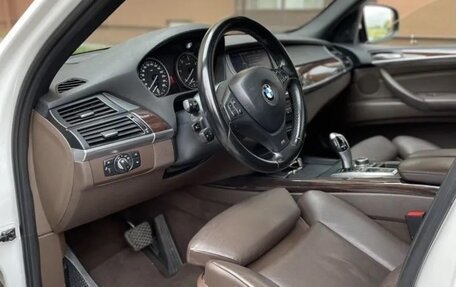 BMW X5, 2010 год, 2 400 000 рублей, 11 фотография