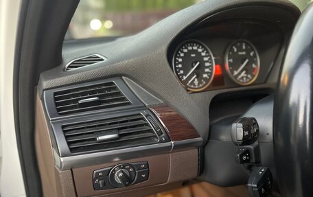 BMW X5, 2010 год, 2 400 000 рублей, 13 фотография