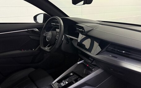 Audi A3, 2022 год, 2 320 000 рублей, 5 фотография