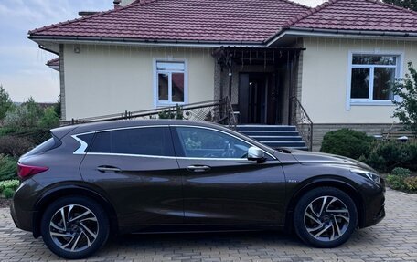 Infiniti Q30, 2016 год, 2 300 000 рублей, 4 фотография
