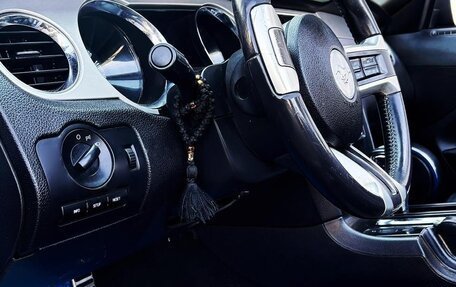 Ford Mustang VI рестайлинг, 2009 год, 1 850 000 рублей, 10 фотография