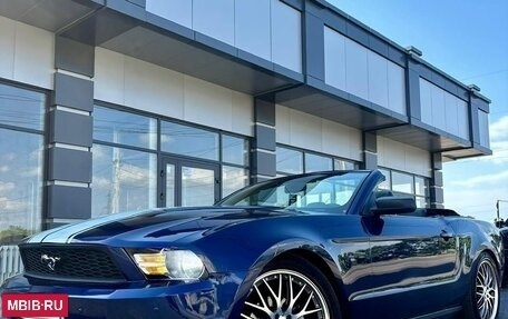 Ford Mustang VI рестайлинг, 2009 год, 1 850 000 рублей, 4 фотография