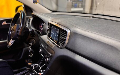 KIA Sportage IV рестайлинг, 2018 год, 2 500 000 рублей, 6 фотография