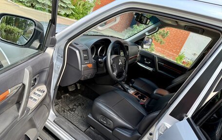 Mitsubishi Pajero IV, 2010 год, 2 120 000 рублей, 7 фотография