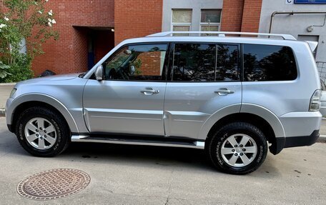Mitsubishi Pajero IV, 2010 год, 2 120 000 рублей, 3 фотография