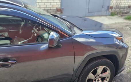 Toyota RAV4, 2019 год, 3 200 000 рублей, 4 фотография