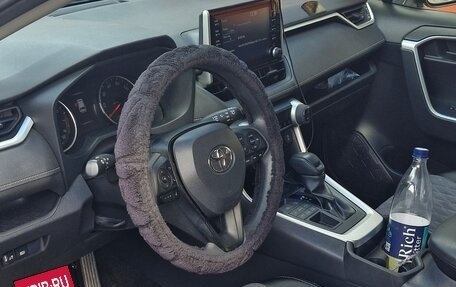 Toyota RAV4, 2019 год, 3 200 000 рублей, 3 фотография