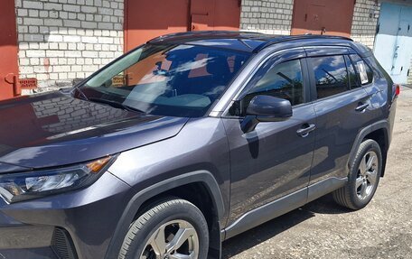 Toyota RAV4, 2019 год, 3 200 000 рублей, 18 фотография