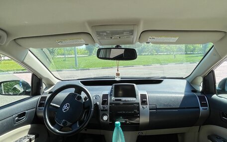 Toyota Prius, 2008 год, 830 000 рублей, 5 фотография