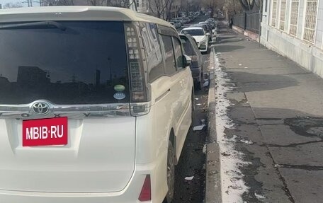 Toyota Voxy III, 2014 год, 2 100 000 рублей, 4 фотография