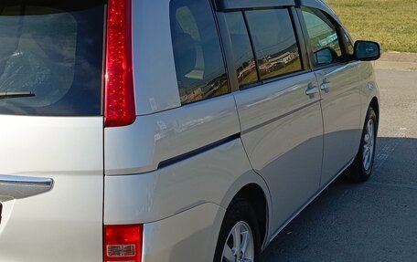 Toyota ISis I, 2009 год, 995 000 рублей, 6 фотография