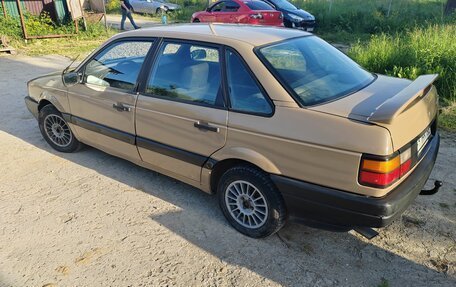 Volkswagen Passat B3, 1988 год, 135 000 рублей, 4 фотография