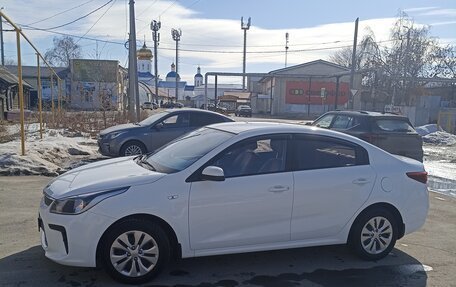 KIA Rio IV, 2018 год, 1 500 000 рублей, 4 фотография