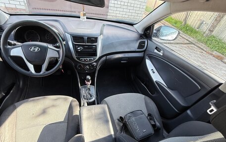 Hyundai Solaris II рестайлинг, 2014 год, 750 000 рублей, 8 фотография