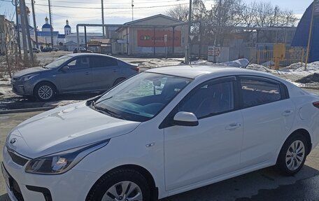 KIA Rio IV, 2018 год, 1 500 000 рублей, 8 фотография