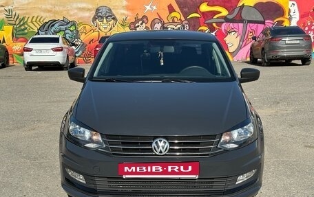 Volkswagen Polo VI (EU Market), 2015 год, 1 050 000 рублей, 2 фотография