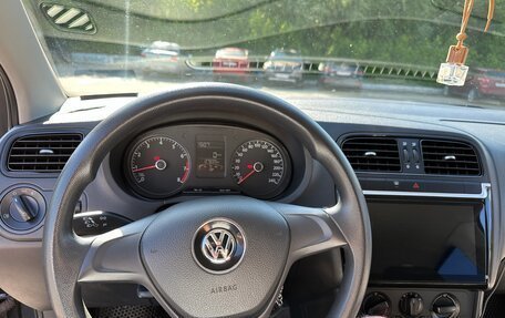 Volkswagen Polo VI (EU Market), 2015 год, 1 050 000 рублей, 12 фотография