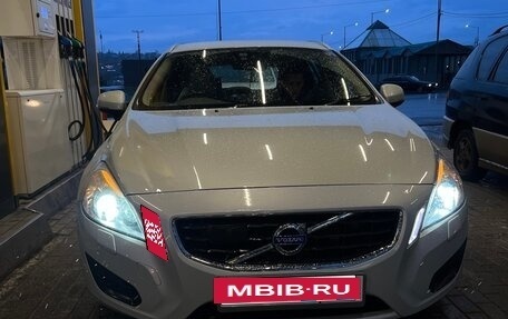 Volvo V60 I, 2012 год, 1 050 000 рублей, 5 фотография