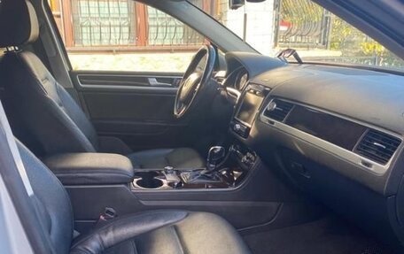Volkswagen Touareg III, 2012 год, 2 200 000 рублей, 6 фотография
