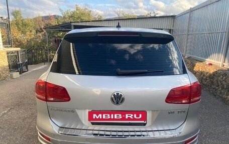 Volkswagen Touareg III, 2012 год, 2 200 000 рублей, 3 фотография