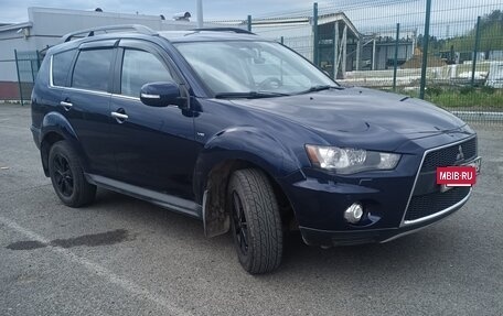 Mitsubishi Outlander III рестайлинг 3, 2011 год, 1 600 000 рублей, 3 фотография