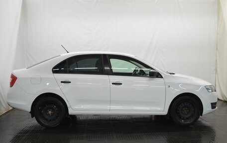 Skoda Rapid I, 2015 год, 985 000 рублей, 4 фотография