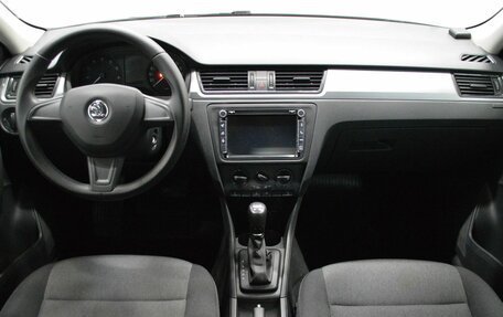 Skoda Rapid I, 2015 год, 985 000 рублей, 14 фотография