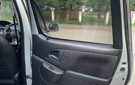 Toyota FunCargo, 2002 год, 630 000 рублей, 9 фотография