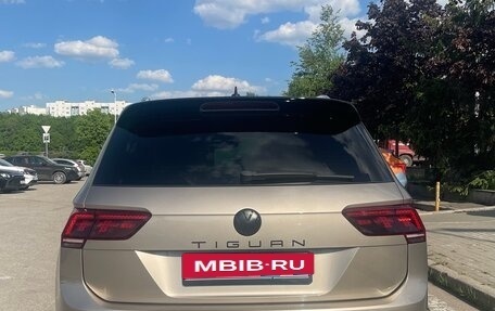 Volkswagen Tiguan II, 2017 год, 2 305 000 рублей, 7 фотография