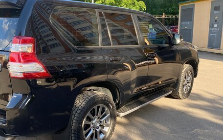 Toyota Land Cruiser Prado 150 рестайлинг 2, 2015 год, 3 600 000 рублей, 3 фотография
