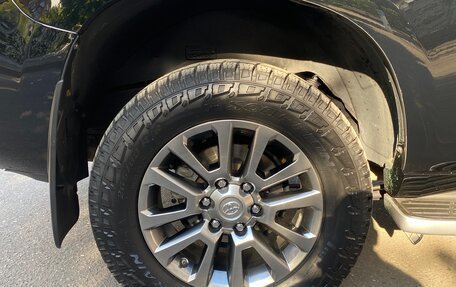 Toyota Land Cruiser Prado 150 рестайлинг 2, 2015 год, 3 600 000 рублей, 9 фотография