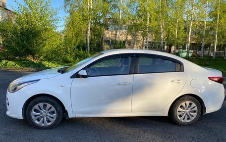 KIA Rio IV, 2018 год, 1 200 000 рублей, 3 фотография