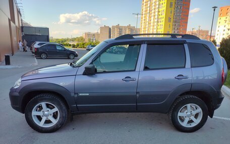 Chevrolet Niva I рестайлинг, 2016 год, 725 000 рублей, 4 фотография