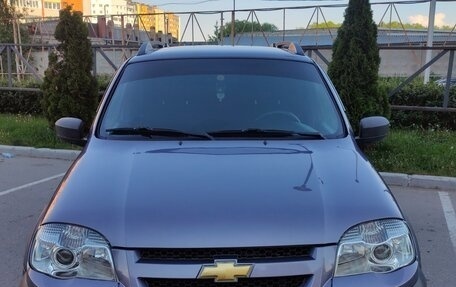 Chevrolet Niva I рестайлинг, 2016 год, 725 000 рублей, 2 фотография