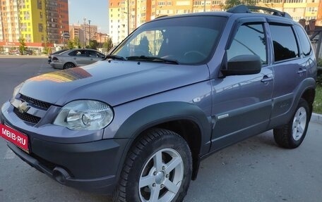 Chevrolet Niva I рестайлинг, 2016 год, 725 000 рублей, 3 фотография