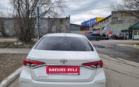 Toyota Corolla, 2019 год, 2 000 000 рублей, 4 фотография