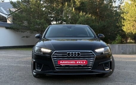 Audi A4, 2018 год, 2 850 000 рублей, 8 фотография