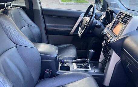 Toyota Land Cruiser Prado 150 рестайлинг 2, 2012 год, 2 800 000 рублей, 6 фотография