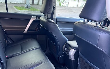 Toyota Land Cruiser Prado 150 рестайлинг 2, 2012 год, 2 800 000 рублей, 13 фотография