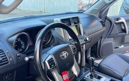Toyota Land Cruiser Prado 150 рестайлинг 2, 2012 год, 2 800 000 рублей, 7 фотография