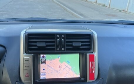 Toyota Land Cruiser Prado 150 рестайлинг 2, 2012 год, 2 800 000 рублей, 12 фотография
