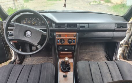 Mercedes-Benz W124, 1987 год, 270 000 рублей, 6 фотография