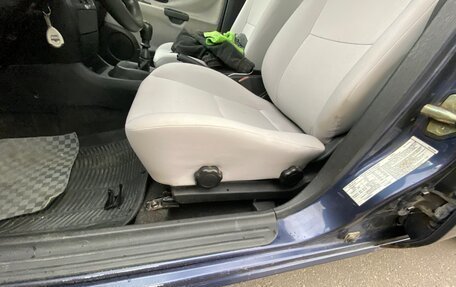 Mitsubishi Carisma I, 2001 год, 450 000 рублей, 9 фотография